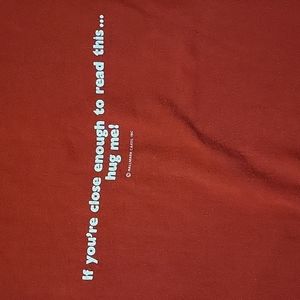 VTG IF YOU'RE CLOSE ENOUGH TO READ THIS...HUG ME! HALLMARK CARDS INC T SHIRT